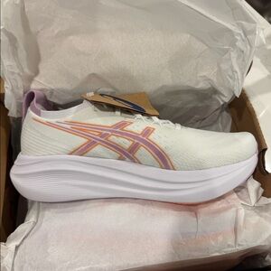 NIB ASICS Gel Nimbus 27 women’s running shoes 12